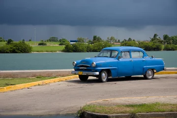 Afwasbaar Fotobehang Cubaanse oldtimers De Cubaanse auto