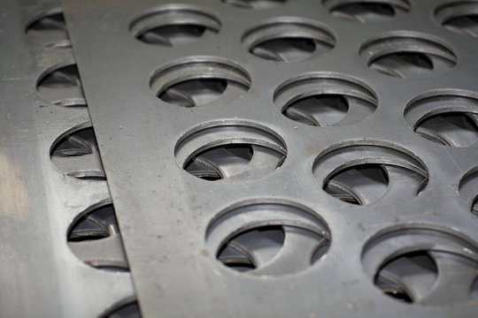 lamiere forate punzonatura lavorazione