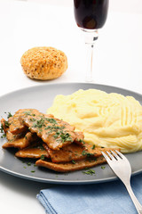 scaloppine al prezzemolo con purè di patate