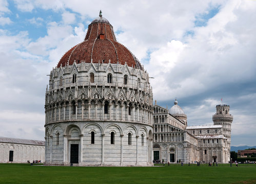 Pisa - Baptistry, Duomo and Leaning Tower
