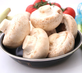 Weiße Champignons