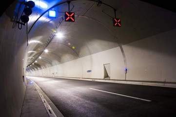 Tunnel