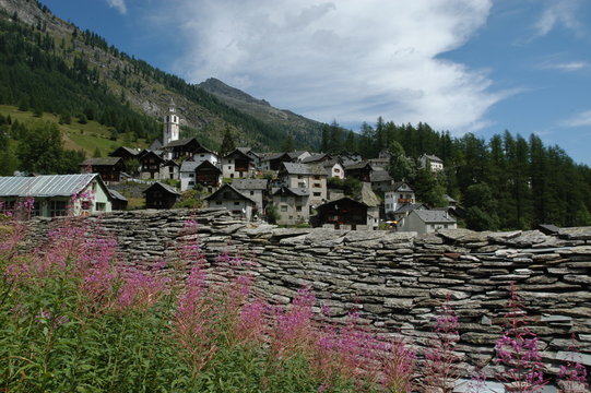 Paese di Bosco Gurin