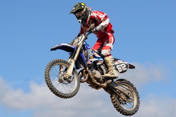 Naklejka premium le saut en motocross