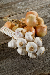 string of garlic and onions- trecce d'aglio e cipolle