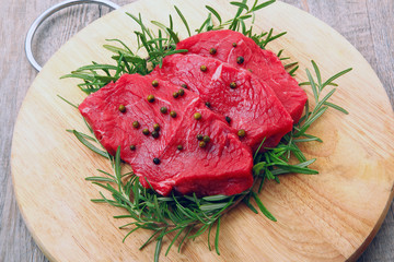 filetto crudo al pepe verde