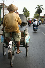 driewieler riksja bestuurder yogyakarta