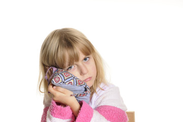 Kleines M&auml;dchen hat Ohrenschmerzen