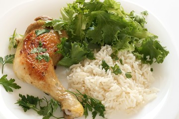 fried chicken with rice and lettuce