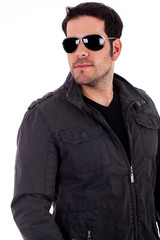 Obraz premium stylish man wearing sunglasses