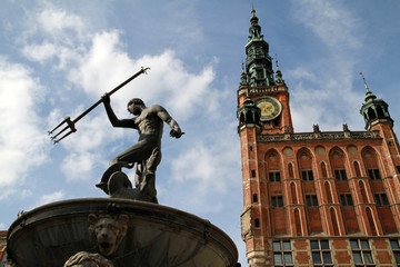 Fountain of the Neptune and city hall in Gdansk - Poland © Patryk Kosmider