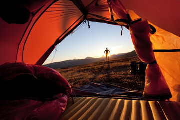 Sonnenaufgang im Zelt in Lappland