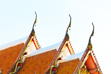Fototapeta na wymiar painting craved front and top roof of budda temple building