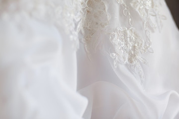 Fototapeta na wymiar Obraz przed panna młoda w sukni ślubnej