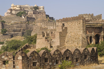 Fototapeta na wymiar 15th century fortress at Kumbhalgarh in Rajasthan India