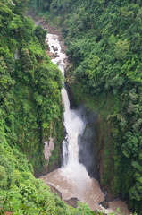 Fototapeta na wymiar haew narok waterfall