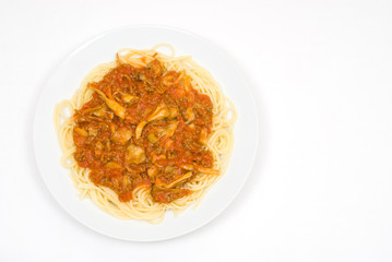 ひき肉とマイタケのトマトソーススパゲティ