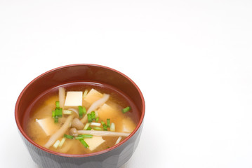 ブナシメジと豆腐の味噌汁