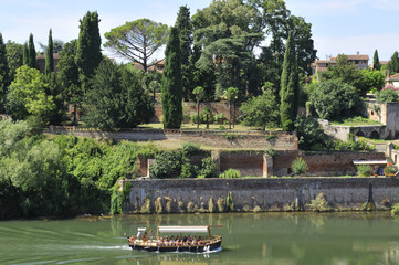 Sur le Tarn, a Albi