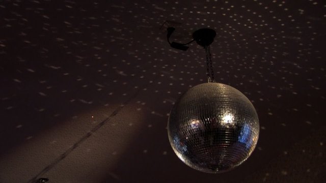 Mirror ball