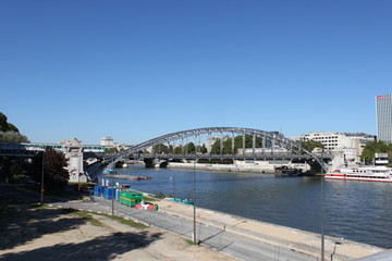 Fototapeta na wymiar Viaduc d'Austerlitz à Paris