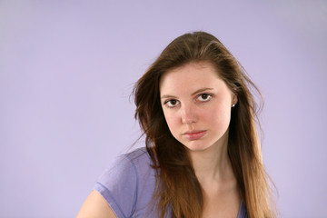 Naklejka premium pretty girl in purple