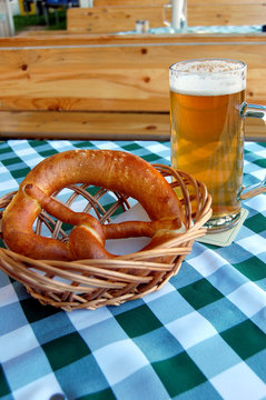 Beer and Pretzek