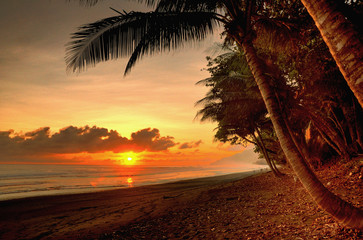 Puesta de sol en Costa Rica
