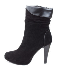 high-heeled boot