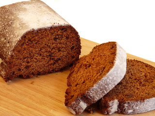 Chocolate cake with raisins