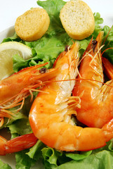 Antipasto di mazzancolle con crostini 001