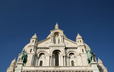 Fototapeta na wymiar Façade du Sacré Coeur