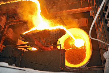 pouring molten steel