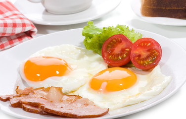 breakfast with fried egg