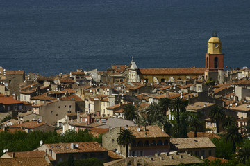 Fototapeta na wymiar Voiles de Saint-Tropez