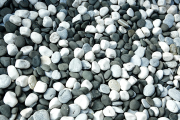 round peeble stones