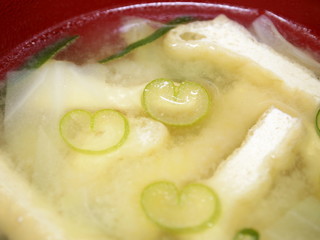 ハートの味噌汁