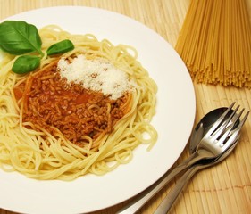 Spaghetti mit Sauce Bolognese