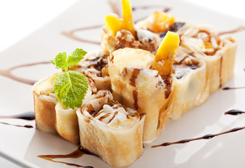 Sweet Fruit Sushi Roll