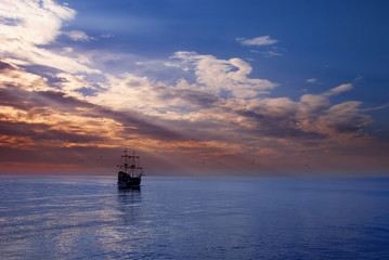 Fototapeta premium sailing ship at sea