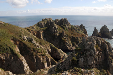 Fototapeta na wymiar Groch Stosy skał na wyspie Guernsey