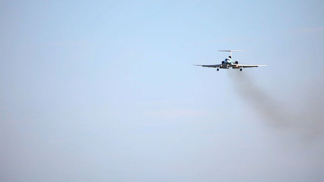 Tupolev-154 on final approach. Airport Tolmachevo, Novosibirsk