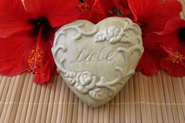 Herz mit der Inschrift Liebe © Racamani
