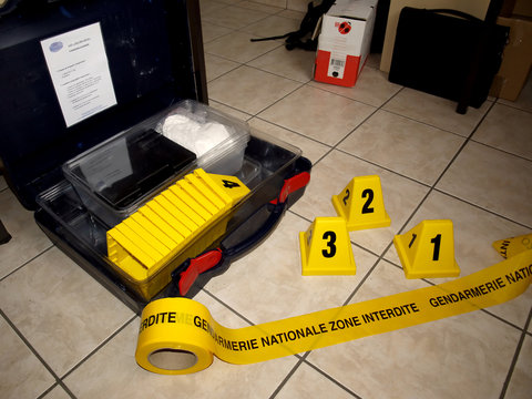 kit enqu&ecirc;te