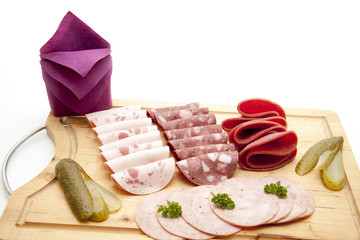 Wurstplatte mit Serviette