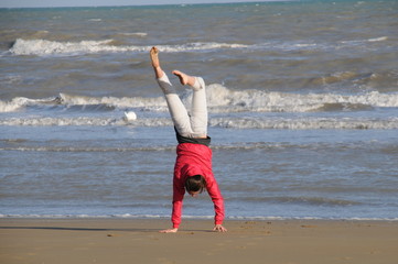 M&auml;dchen am Strand3