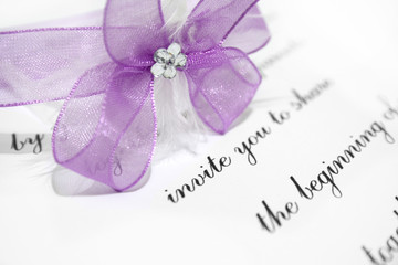 Obraz na płótnie Canvas Love letter and purple ribbon