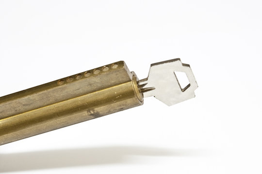Cerrojo y llave