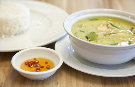 Green curry with rice
