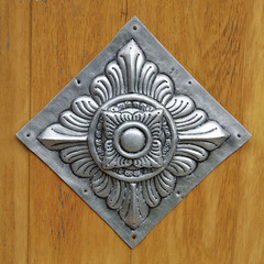 Silver floral pattern